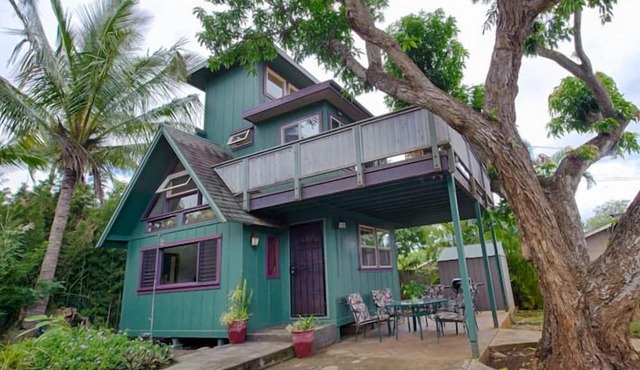 Gingerbread House-Less than a mile from Paia town and all North Shore beaches in Paia