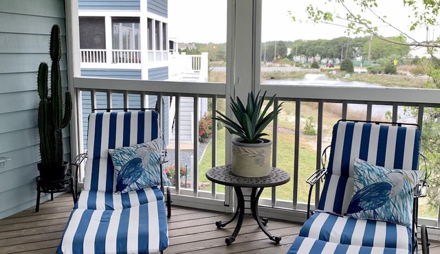 Cape Shores: Lewes Bay beach, pool, fishing pier, tennis/pickleball courts in Lewes