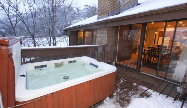 Snowbird/Alta 5 BR - Great Winter Rates- Reserve Your Dates Now! in Sandy