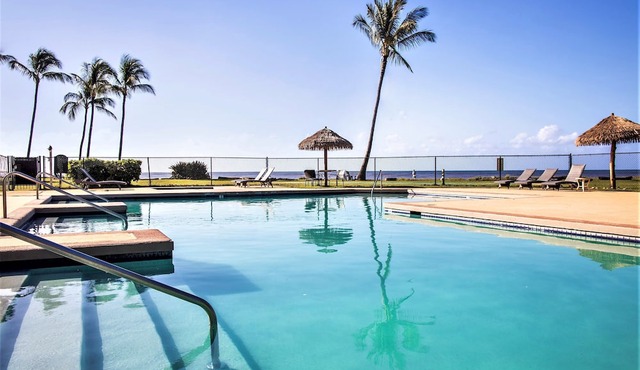Private 3-Bedroom Oceanfront Home in Waimea