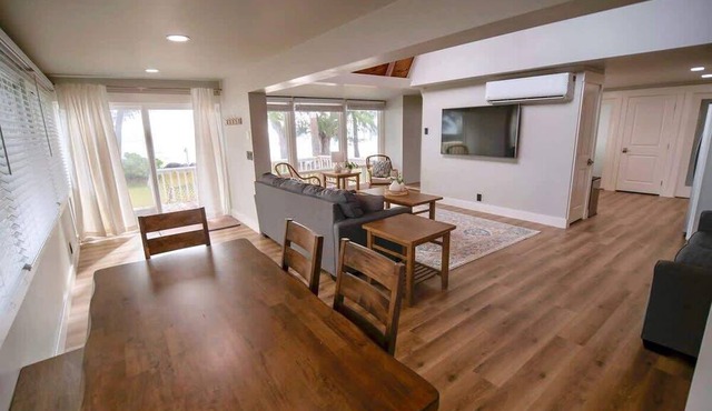 Magic North Shore Beach House 30 Day Rental in Hauula
