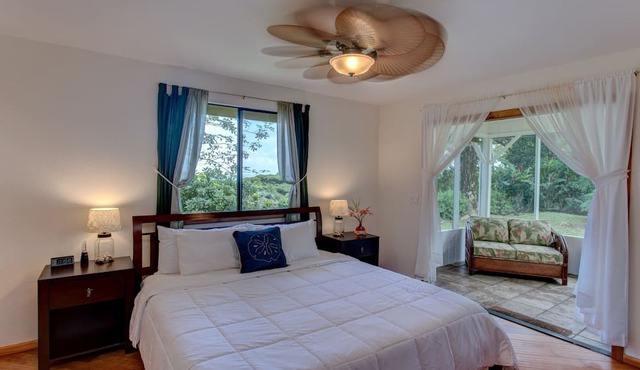 Home with Ocean Views Along the Hamakua Coast in Papaaloa