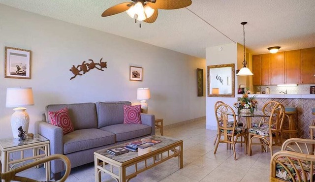 Easy Kihei Living! Kitchen, Lanai, Laundry, AC, WiFi+Flat Screens–Kamaole Sands 10204 in KIHEI