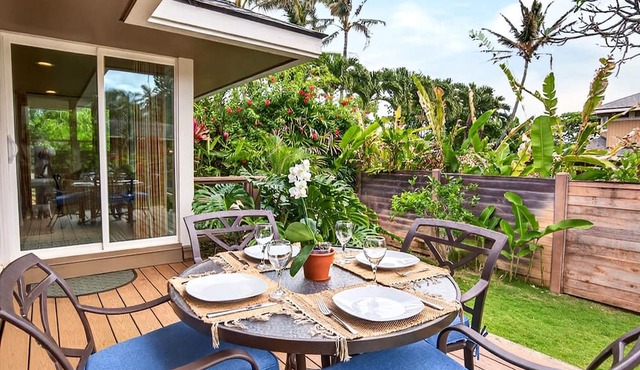 Honeymoon Cottage 1 Bed, 1 Bath with A/C, Steps to the Beach TVNC#5069 in Anahola