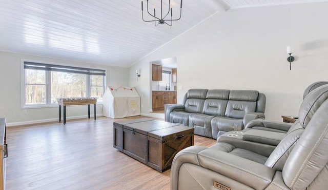 Catskills getaway with all modern comforts in Kerhonkson