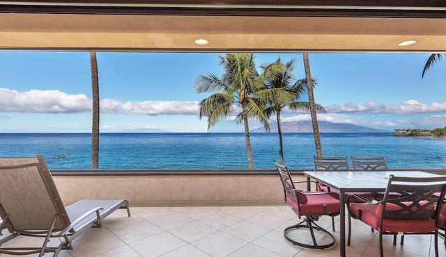 Beachfront Condo with Postcard Views - Makena Surf F306 in Wailea