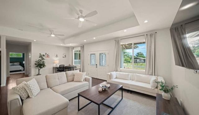 Gorgeous Gated Retreat Near Ocean w/Pool, Deck, Firepit on 1+ acre! in Keaau