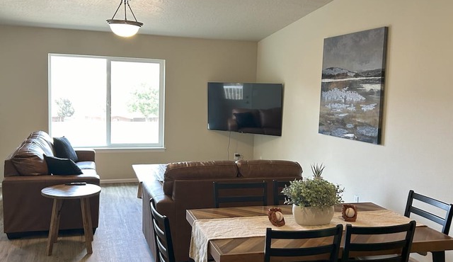 Brand New Luxury Townhouse Getaway in Lewiston, Idaho! in Lewiston