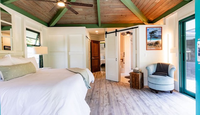 Lava Rock Retreat - Impeccable Comfort in Hilo!