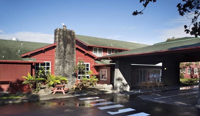 Best Place to Unwind! Three Comfy Units, Free Parking, Close to Attractions!