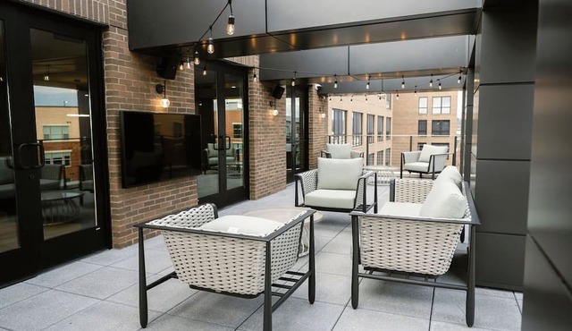Anthem House Huntsville MidCity, powered by Placemakr in Huntsville