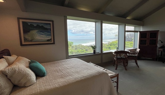 Secluded Oceanfront Cottage- in Princeville – Private large Spa & Stunning Views