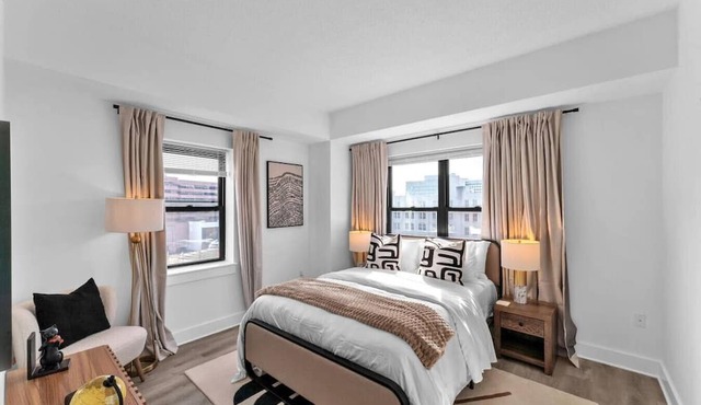 Luxurious 3BR/2BA Modern Haven Downtown Stamford in Stamford