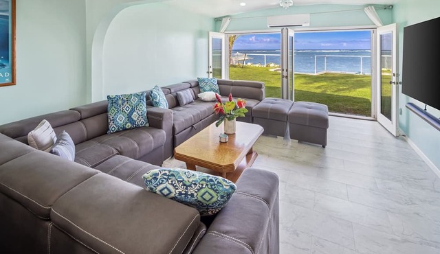 Privat Beach Paradise - Luxe beachfront! in Hauula