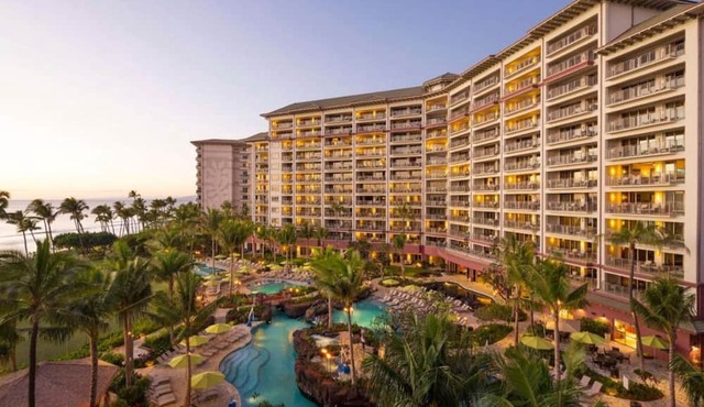Charming 2-bedroom villa in wonderful Lahaina, amazing sunsets and restaurants in Lahaina