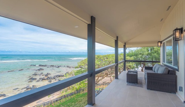 Ocean Front 3-bedroom house in phenomenal Anahola with WiFi and A/C