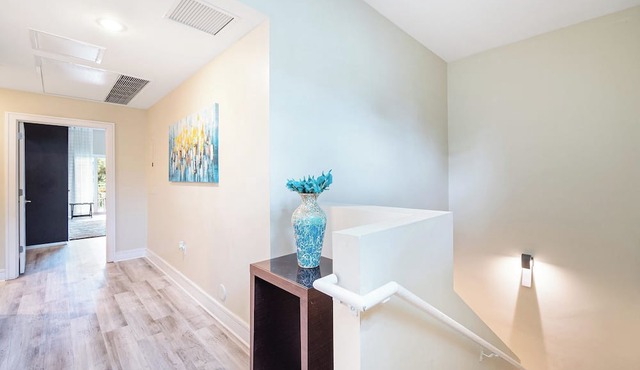 Luxury F1rstClass Condo, 3 BR, 4 BA, Pool, Prime Doral Location in Miami in Doral