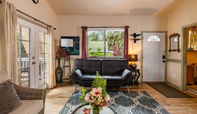 Oceanfront cottage w/AC @ Kehena Beach, Hawaii in Pahoa