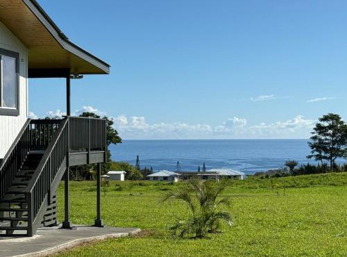 Luxury Farm Stay with Hot Tub, Cold Plunge and Cuddle Cows