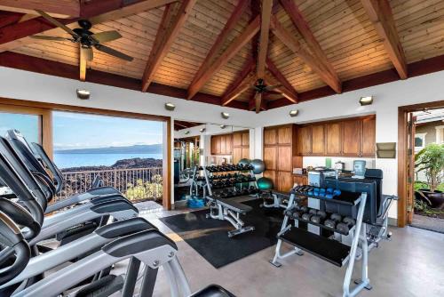 Halii Kai Villas Ocean View 5 BR Sleeps 14 Great for Families Complimentary Car with 6 Nights HLI ML-1293 by KBM