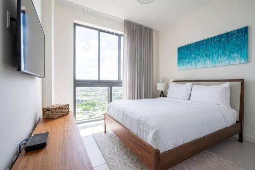 Luxury Condo - 3B3B with Amazing Skyline View in Miami