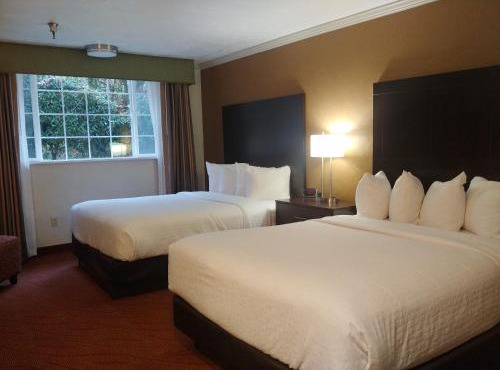 Best Western Plus Parkway Inn in Wilsonville