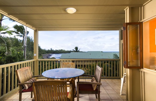 Partial Oceanview #107 at Hana Kai Maui - 1 Bedroom, corner unit in Hana